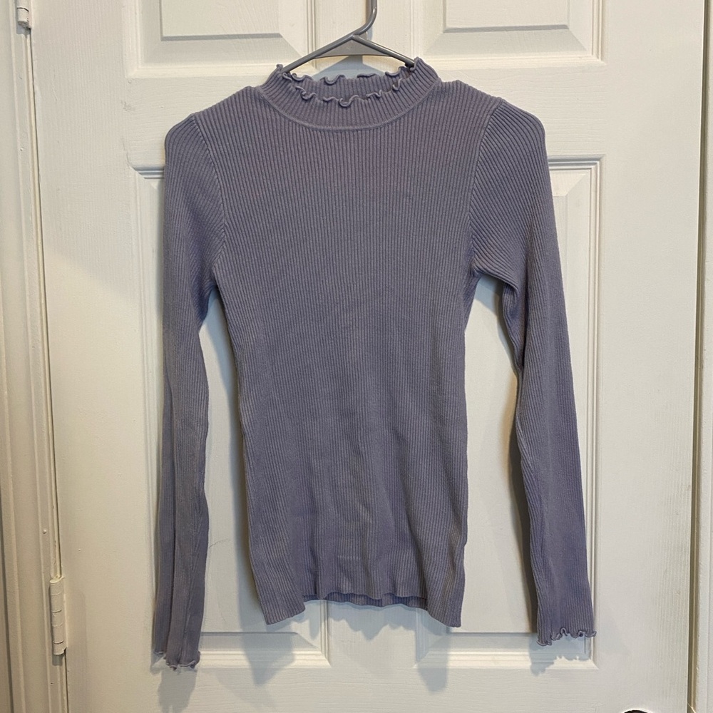 Lavender Lettuce-Edge Mockneck